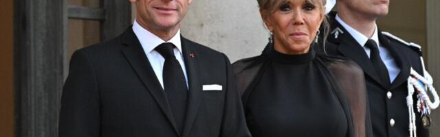 Glamur u Jelisejskoj palati: Brižit Makron zablistala u haljini do poda i ponovo dokazala zašto važi za ikonu stila