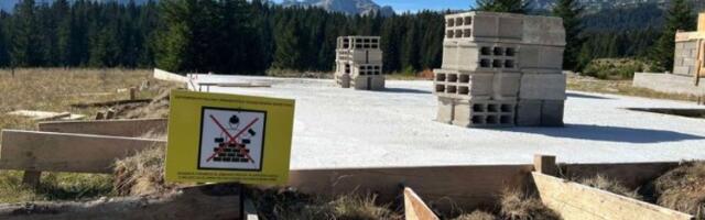 Masovno gradili vikendice bez papira, pa dobili krivične prijave: Policija se obračunava sa nelegalnim graditeljima (FOTO)