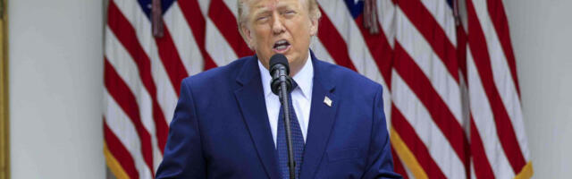 Трамп: Америчка војска никада није била јача или моћнија