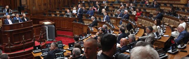 Opozicija zamera što Vučić planira da se kandiduje za premijera, vlast tvrdi da nije doneo odluku