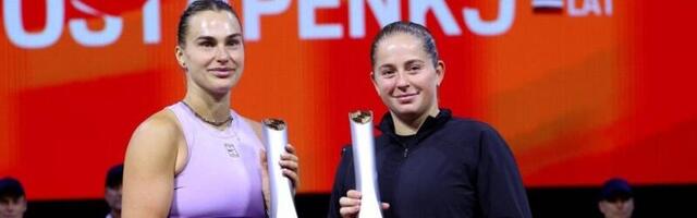 Molim te, preklinjem te, molim te... Azarenka opet ostala bez besne mašine pa napravila šou