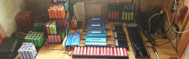 Ljudi se smejali kada je skupljao stare baterije od laptopova, danas mu zavide: Već 8 godina napaja celu kuću