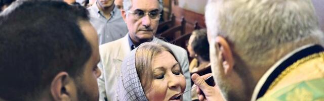 Prođu kroz crkvu, osvete kolač i odu: Veroučiteljka Andrea oštra prema "licemerima" koji slave slavu bez jednog bitnog čina