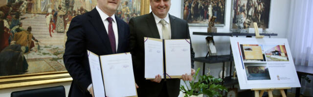 Селаковић и Милићевић потписали уговор о пројекту "Параћин-град стакла"