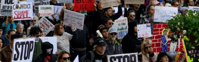 Протести у Њујорку против Трампове политике: хиљаде марширале Петом авенијом
