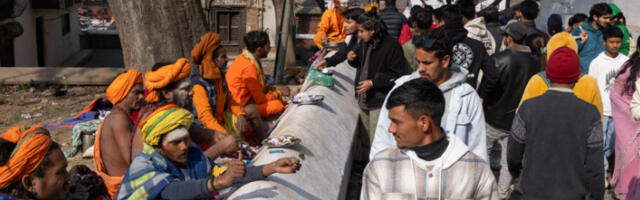 Ходочашће у Катмандуу: верници из Непала и Индије преплавили храм бога Шиве