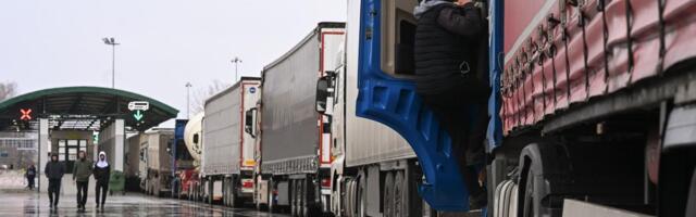 OGLASIO SE AMSS: Višesatna zadržavanja za teretnjake na izlazu iz zemlje, evo gde se najduže čeka