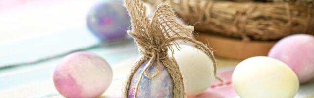 Domaćice poludele za ovim trikom: Jaja u nestvarnim bojama bez muke - potreban je 1 sastojak (VIDEO)