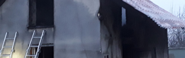 Češki vatrogasci su zatečeni: radili su svoj posao, kada se iz kuće začulo nešto, svi su se razbežali od straha!