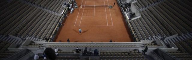 NEMA KRAJA IZNENAĐENJIMA U PARIZU: Na US Openu finale, a na Rolan Garosu rana ELIMINACIJA