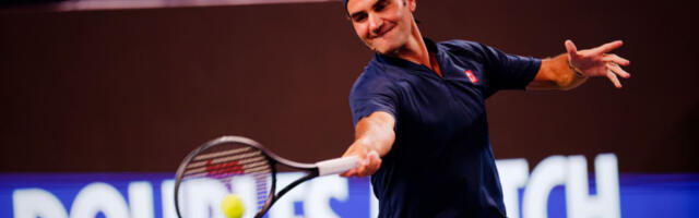 POSLE TRI GODINE PAUZE Federer ponovo zaigrao tenis (VIDEO)