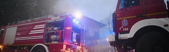 Izbio požar u Novom Sadu: Vatra u tržnom!