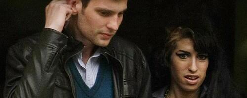 Bivši muž Ejmi Vajnhaus uopšte nije ni svestan da je žena s kojom ima dvoje dece mrtva