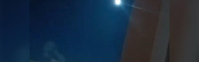 METEOR, VANZEMALJCI ILI NEŠTO TREĆE? Viđena ogromna vatrena lopta iznad grada, a onda se čuo PRASAK (VIDEO)