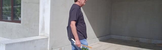 Naš najpoznatiji roker u mladosti prodavao ešarpe: Danas živi opušteno i skromno, vozi se gradskim prevozom