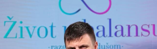 "Siroti su, ne znam šta oni rade, ne može to da im bude hobi!" Vuk Kostić je očitao lekciju svima onima koji ne žive kao on