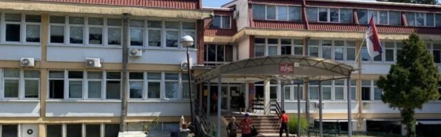 Epilog drame u svrljiškom Domu zdravlja: Žena (77) napala doktorku pa ujela policajca