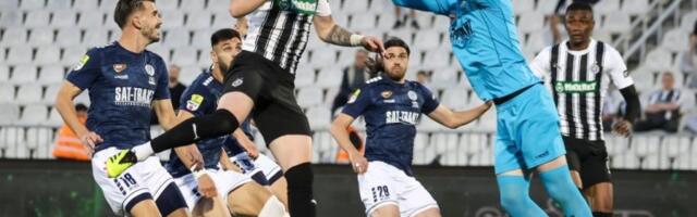 PARTIZAN NIJE ISKORISTIO ZVEZDIN "POKLON": TSC opet bolji od crno-belih u Humskoj!