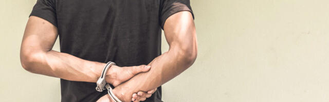 UHAPŠEN MUŠKARAC (32) IZ OKOLINE RAČE: Policija mu našla oružje i kokain