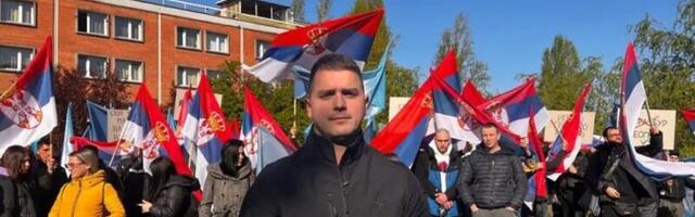 “ŽELIMO DA PODRŽIMO VELIKI NARODNI SKUP I NAŠE KOLEGE KOJI ŽELE DA SE VRATE NA FAKULTETE” Novosadski studenti krenuli peške za