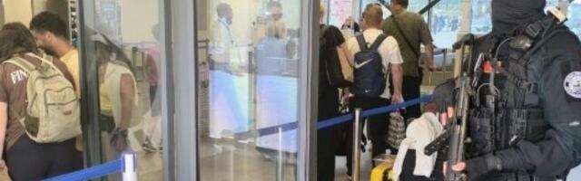 Aerodrom pun specijalaca: Naoružani do zuba, mere bezbednosti na najvišem nivou (FOTO)
