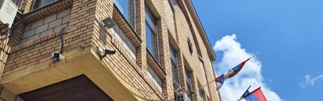 Vlast tvrdi: Stuacija posle požara na Meterisu pod kontrolom