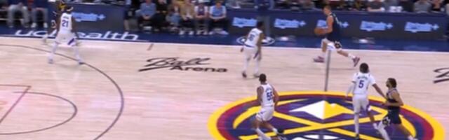 Pogledajte neverovatnu trojku Jokića: Navijači se hvatali za glavu, nisu mogli da veruju šta je pogodio