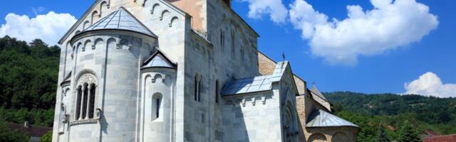 Ovaj manastir 840 godina čuva tajnu Srbije: Mermer star vekovima i jedna freska menjaju pogled na život