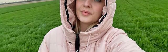 Ivanu (24) je deda popeo na traktor i odredio joj put: "Nije mi bilo teško da ustanem u šest da bih kopala"