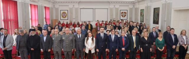 OBELEŽENO 144 GODINE NEPREKIDNOG RADA CRVENOG KRSTA U NOVOM SADU: Istaknutim pojedincima i institucijama uručena priznanja