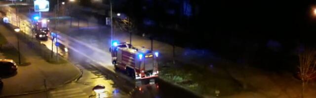 GORI STAN U VIŠNJIČKOJ BANJI Vatrogasci na terenu