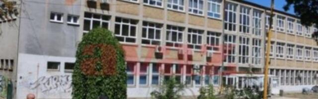 "SRAM VAS BILO!": Učenici zbog ubijenog druga protestvovali ispred škole, pa marširali gradom! Nastavnici otkrili SKANDALOZNU ISTINU