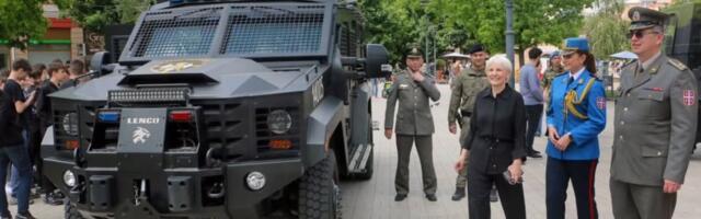 Vojska Srbije organizovala veliki sajam u Smederevu: Đaci pokazali ogromno interesovanje