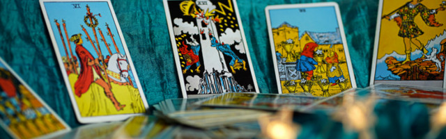 SAMI PREDVIĐAJTE SVOJI SUDBINU Evo kako se otvaraju tarot karte (UPUTSTVO)