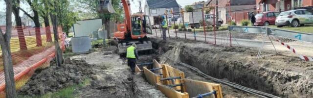SANIRANA HAVARIJA: Radovi u Zrenjaninu na popravci fekalne kanalizacione mreže