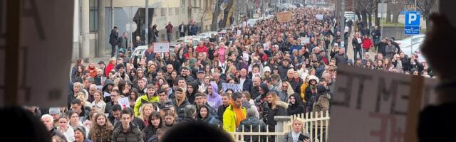 Studenti na protestu u Leskovcu poručili “Recite ne Jagodini”