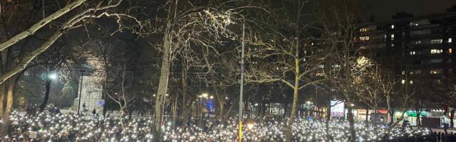 Botovi lažno rezervišu besplatni smeštaj u Nišu kako bi zauzeli mesta učesnicima protesta 1. marta?