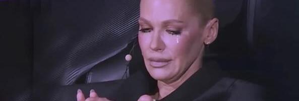 "DOSTA MI JE SVEGA, DOSTA LAŽNOG ŽIVOTA" Nataša Bekvalac više ne može da izdrži, sve je priznala: Toliko toga sam uradila pogrešno...