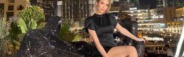 Aleksandra Nikolić za Novu godinu u Dubaiju! Dok ćerku čuva Car, ona "gori" u miniću: "Želim vam svima..."