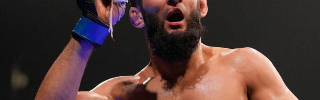 ŠOK KAKAV UFC NE PAMTI! Hamzat Čimajev doživeo prvi poraz u karijeri! (VIDEO)