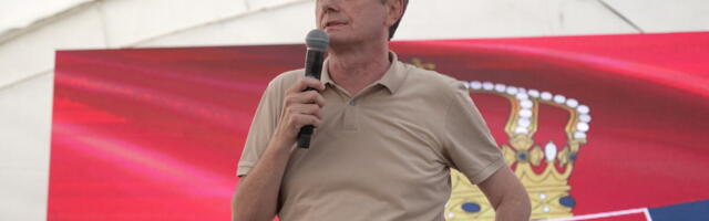 DARKO GLIŠIĆ OBIŠAO RADOVE: Put Gajevi-Rujevac kod Sevojna biće završen do petka, meštanima skraćuje put za 15km