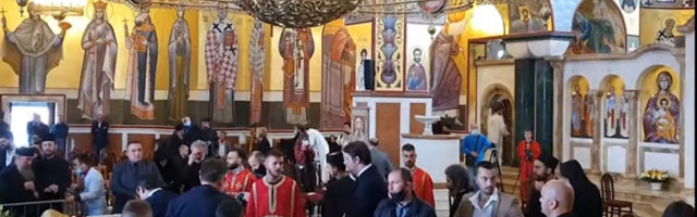 NAŠA KOŠARKAŠKA LEGENDA STIGLA U PODGORICU Dejan Bodiroga na sahrani mitropolita Amfilohija /FOTO, VIDEO/