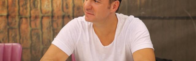 On je jedini koji na estradi nema profil na društvenim mrežama: Pevač živi daleko od globalnog trenda