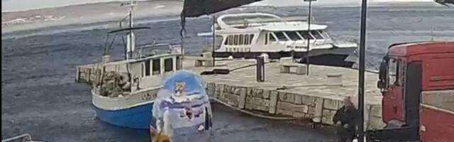 Iz Jadrana izvučeno ogromno jaje: Nesvakidašnji prizor iznenadio meštane Hrvatske (foto)