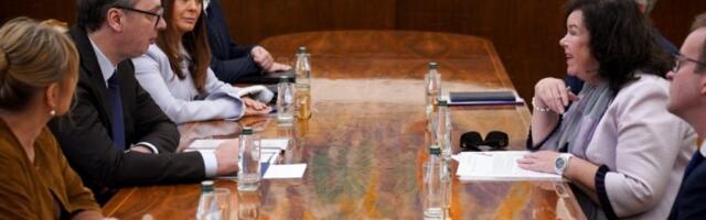 SASTANAK VUČIĆA SA KAREN PIRS: Predsednik i specijalna izaslanica Velike Britanije uskoro prisustvuju potpisivanju važnog ugovora
