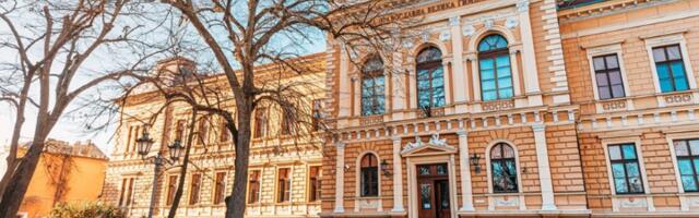 Skandal u Jovinoj gimnaziji: Profesor ne drži časove, ali ih upisuje u dnevnik i zaključuje ocene