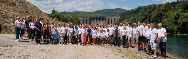 Stotine mladih volontera u ekološkoj akciji: Drina spremna za regatu