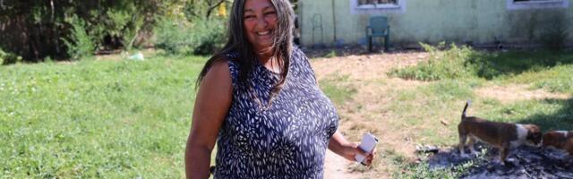 "TOLIKO ME JE MLATIO DA NISAM LIČILA NA ŽENU": Naša pevačica živi u NELJUDKSIM uslovima, nema ni TOALET!