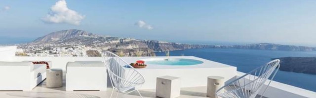50 nijansi bele - impresivna kuća na Santoriniju