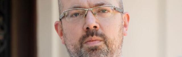 Samofalov: Kada god ministar Starović otvori usta, Srbija je korak dalje od EU